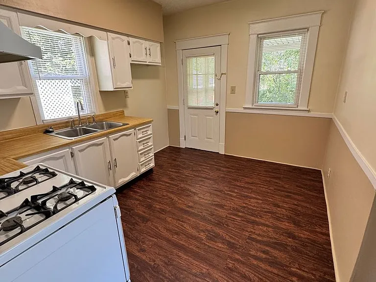 119 Olive St — Photo 8
