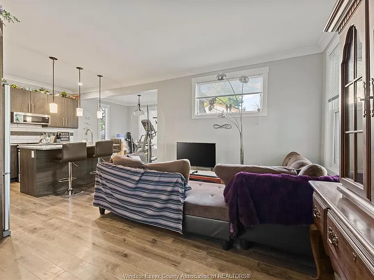 3222 Peter St #MAIN — Photo 14
