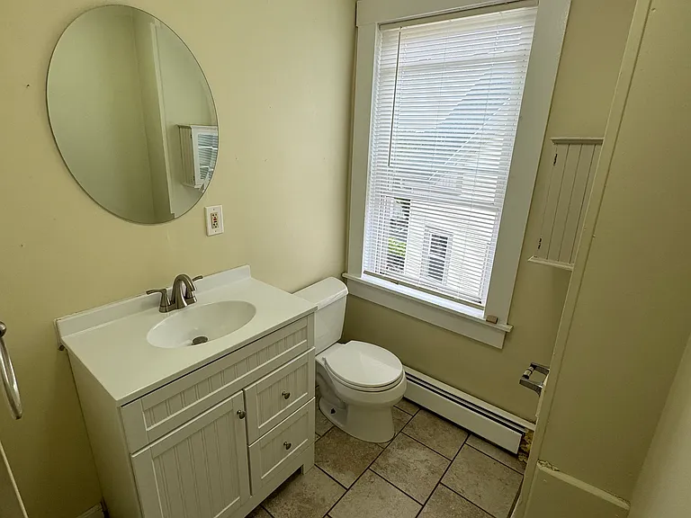 260-262 Douglas Ave #3 — Photo 7