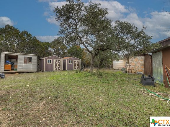 5th image of 1425 Silver Hills Dr