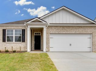 93 Pine St, Byhalia, MS 38611