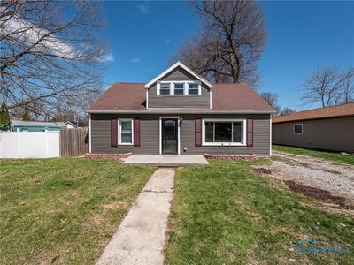 1872 Sugarbush Rd, Oregon, OH, 43616