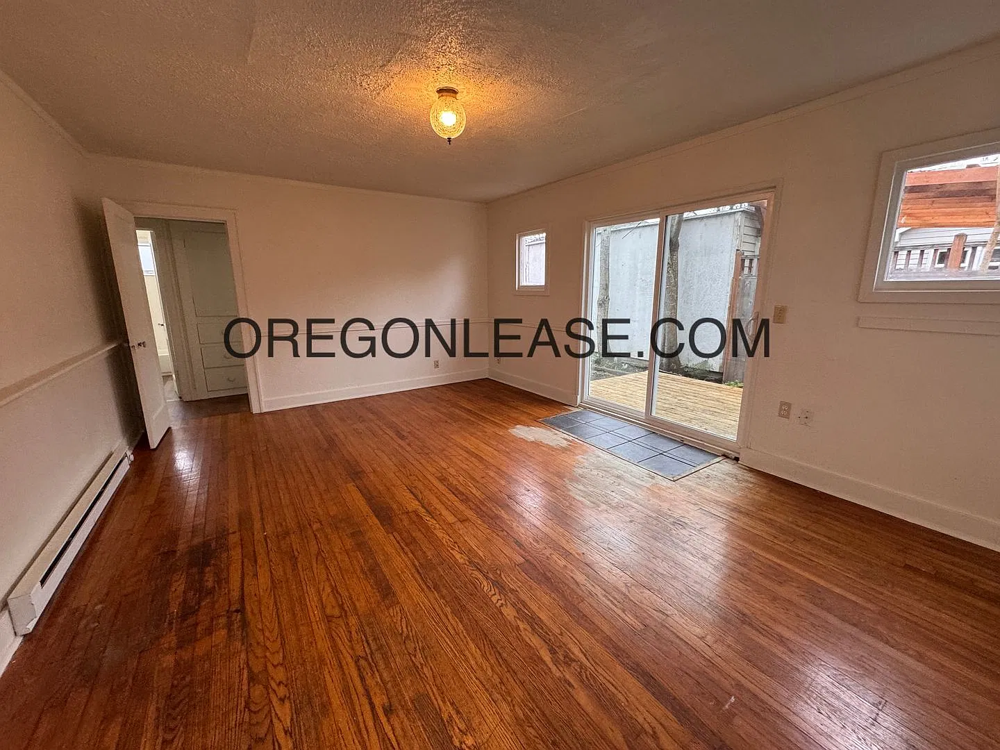 2bedroom 1 bath downtown Eugene Home — Photo 3