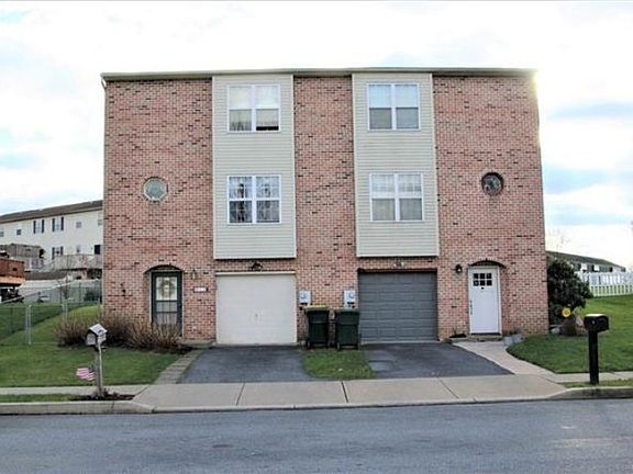 2nd image of 13 Heritage Ln