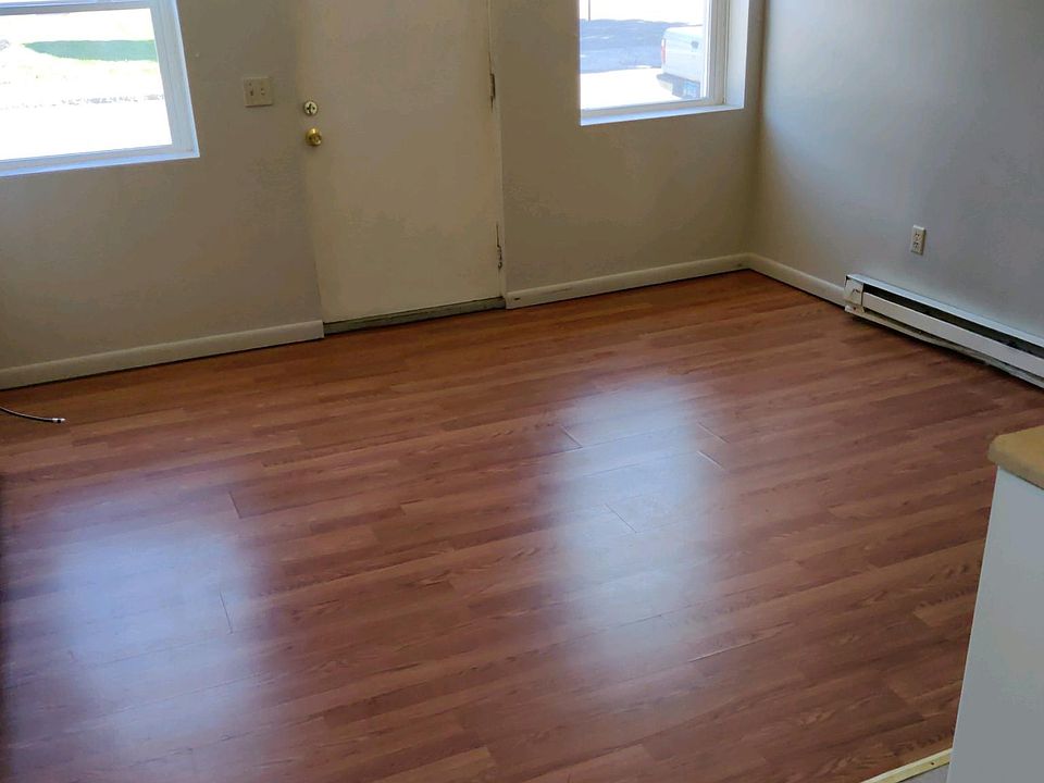 25 Race St Bristol CT Zillow