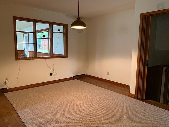 3rd image of 1516 S Clifton Ave