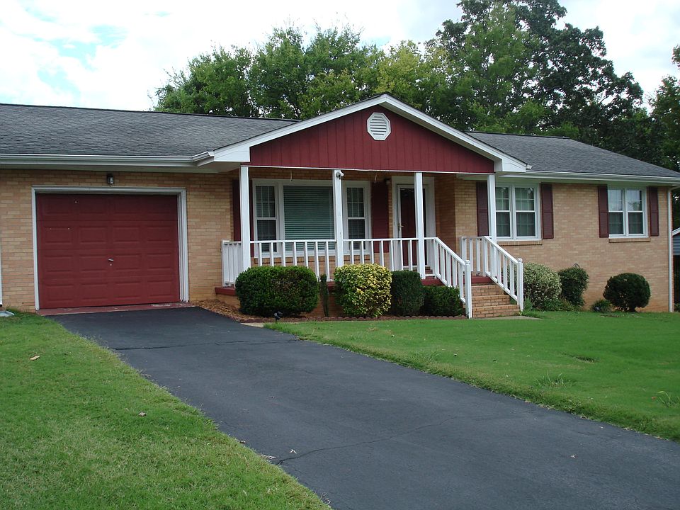 1st image of 3633 Highland Terrace Dr