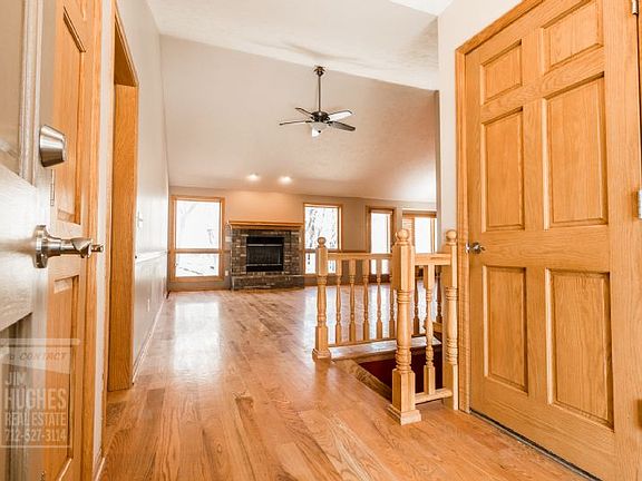 3rd image of 22850 Forrester Ln