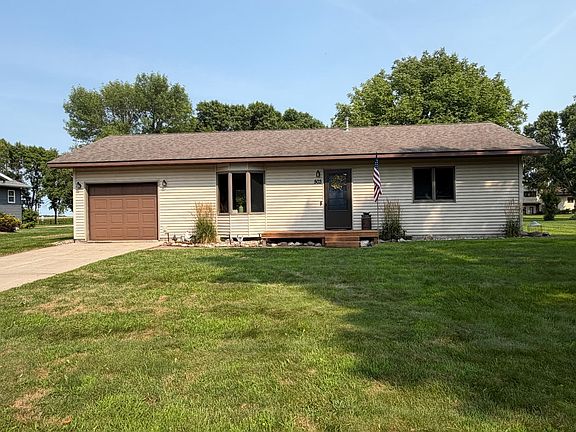 3rd image of 503 7th St S