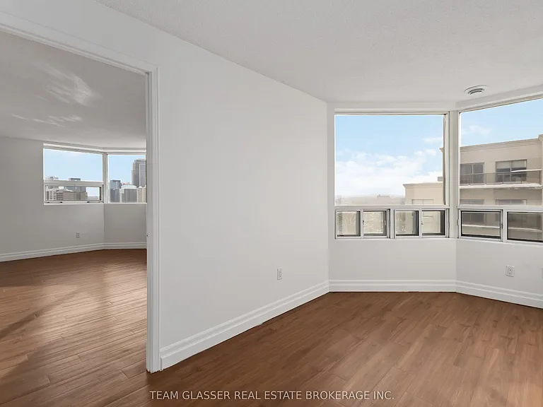 675 Richmond St #606 — Photo 12