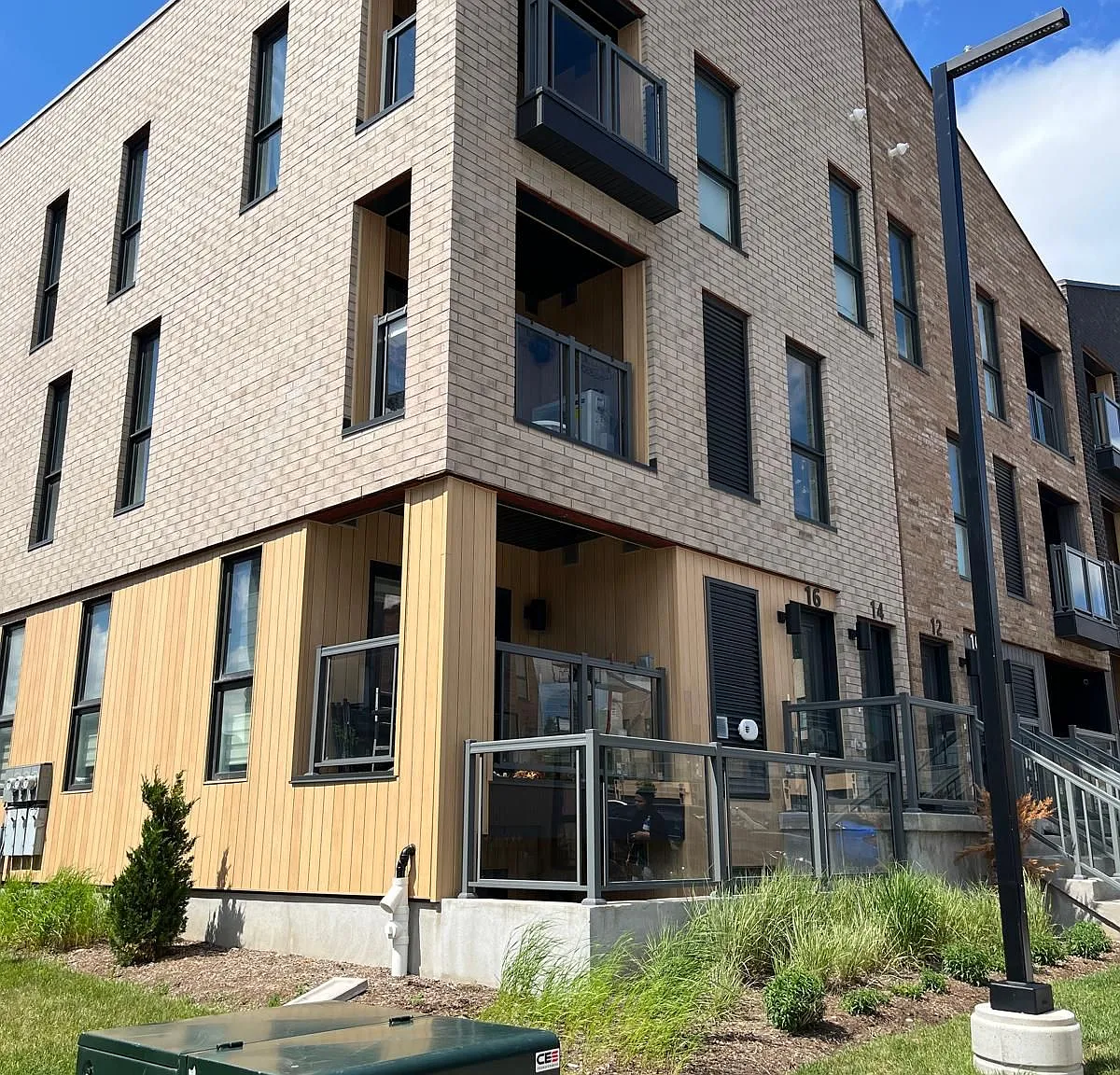 2 bed, $2,300 — Photo 3