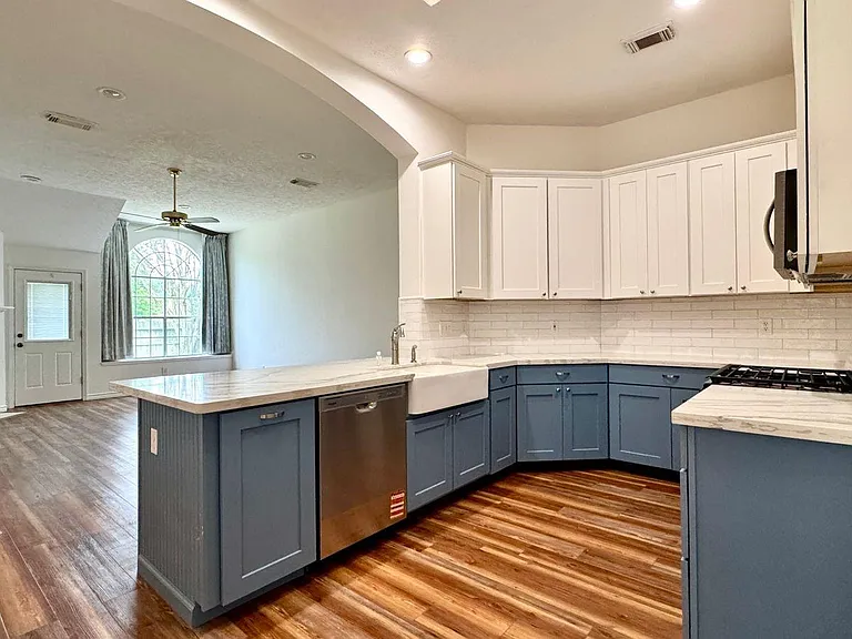 15027 Winding Black Cherry Ln — Photo 8