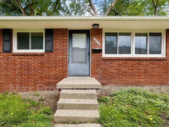 3422 SW 8th St, Des Moines, IA 50315