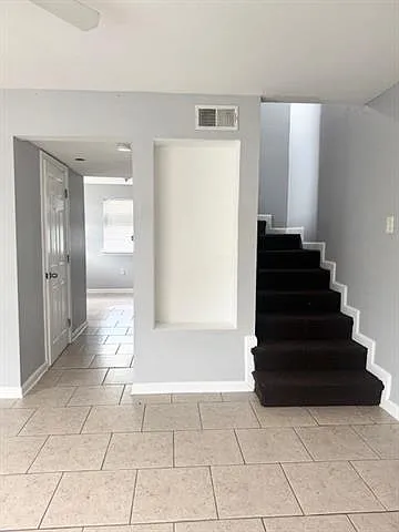 2 bed, 1.5 bath, 1080 sqft, $1,400 — Photo 3