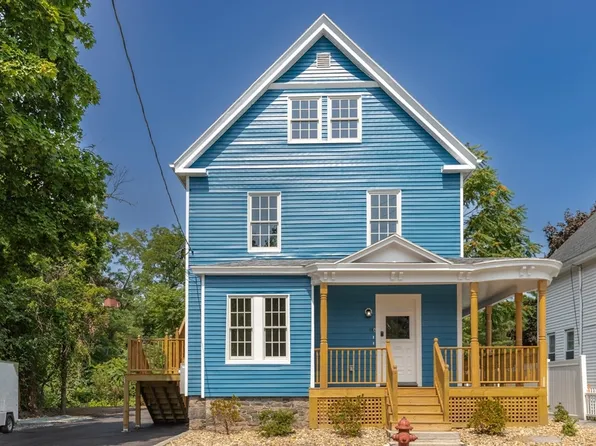 15 Gleason St, Methuen, MA 01844