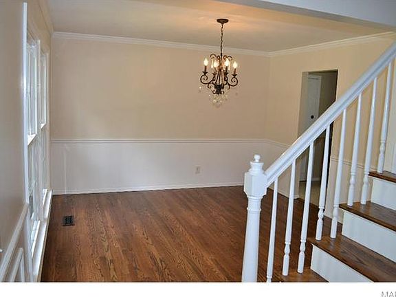 4th image of 84 Glen Cove Dr