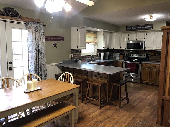 2nd image of 4183 N Northwood Ln