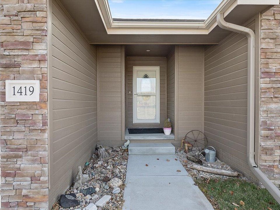 1419 Abercorn Dr, Council Bluffs, IA 51503 Zillow