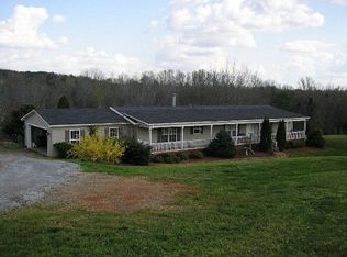 533 Sandy Run Church Rd, Mooresboro, NC 28114