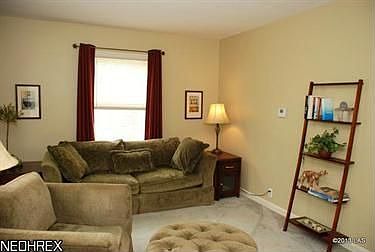 3rd image of 1403 Bryden Dr