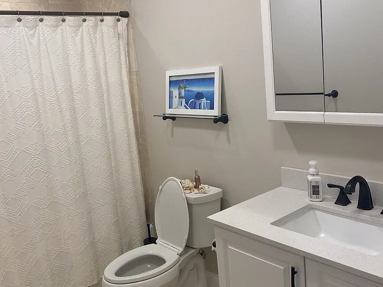 26 Sampson St #G — Photo 8