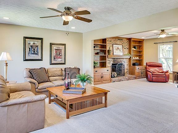 4th image of 626 Waybaugh Dr