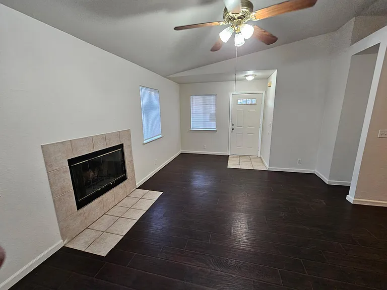 1048 Jean Ave — Photo 13