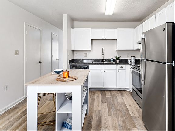5th image of 5600 Salem Run Blvd #1-11511R