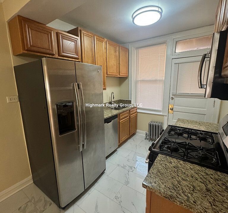 1st image of 6214 N Mozart St #2EE
