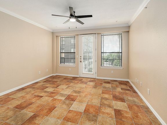 2nd image of 2505 San Gabriel St APT 304