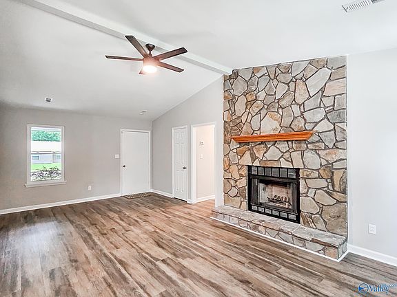 4th image of 9713 Wallwood Dr SE
