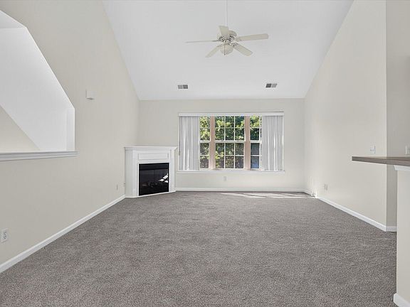 4th image of 1089 Addington Ln