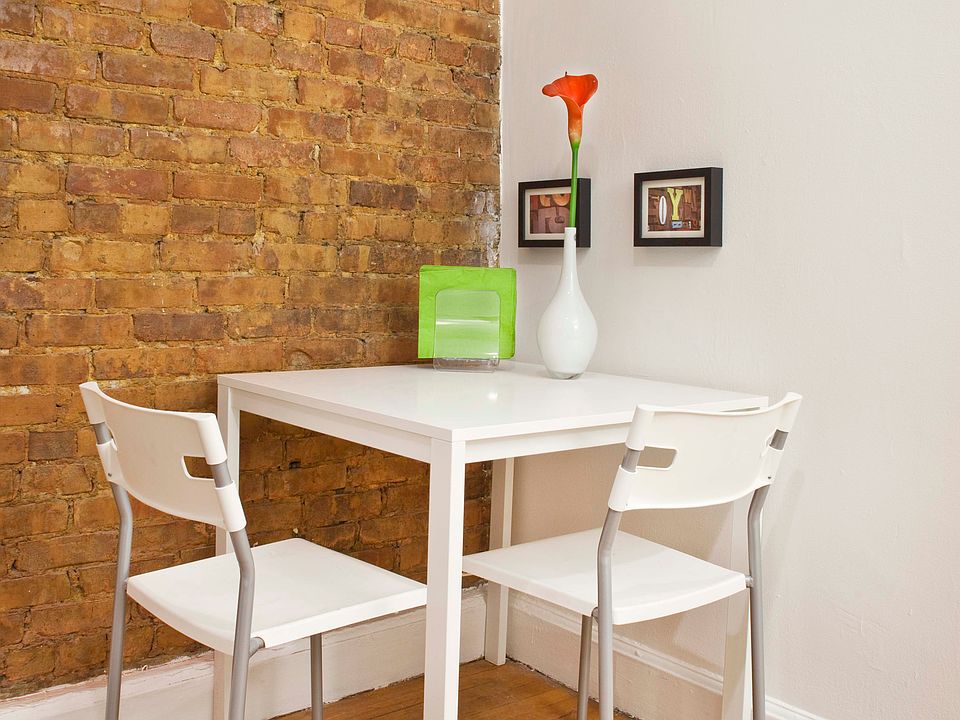 1st image of 305 E 44th St APT 1C