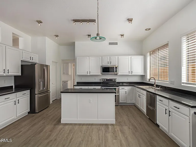 4327 E Sands Dr — Photo 14