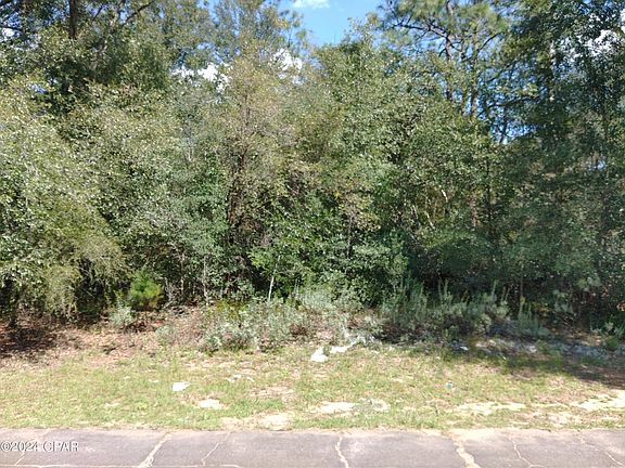 3rd image of 14-15 Rockford Dr