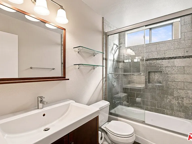 3131 S Canfield Ave #107 — Photo 11
