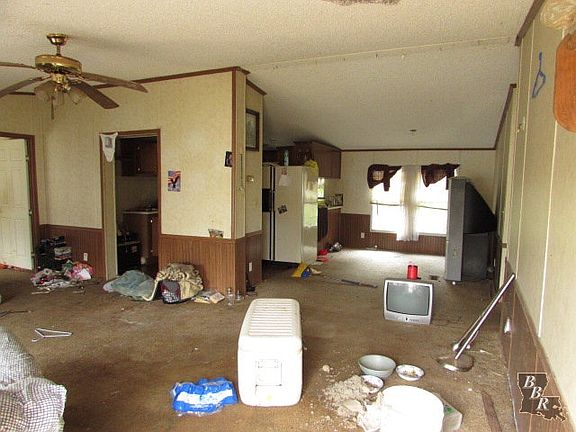 2nd image of 291 Louise Ln