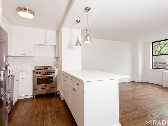 3rd image of 330 E 39th St APT 3E