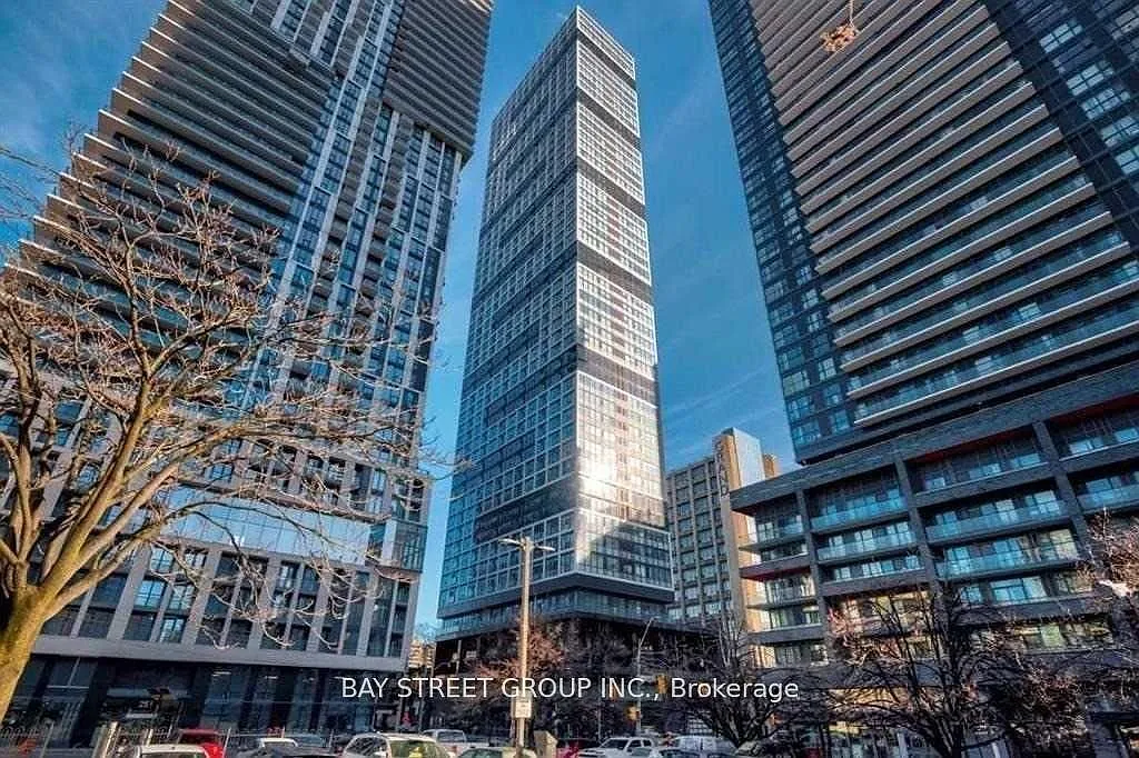 Building Photo - 181 Dundas St E #5203