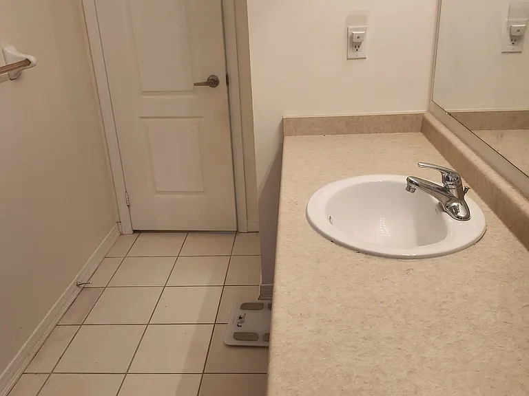 Watersplace Ave — Photo 9