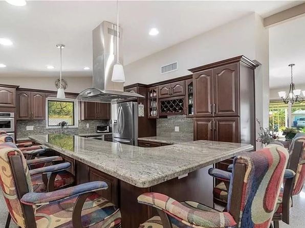 2649 Nassau Ln