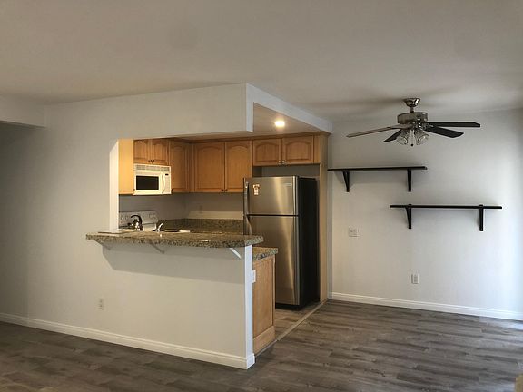 2nd image of 2917 C St