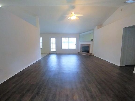 5th image of 3191 Silverado Cir