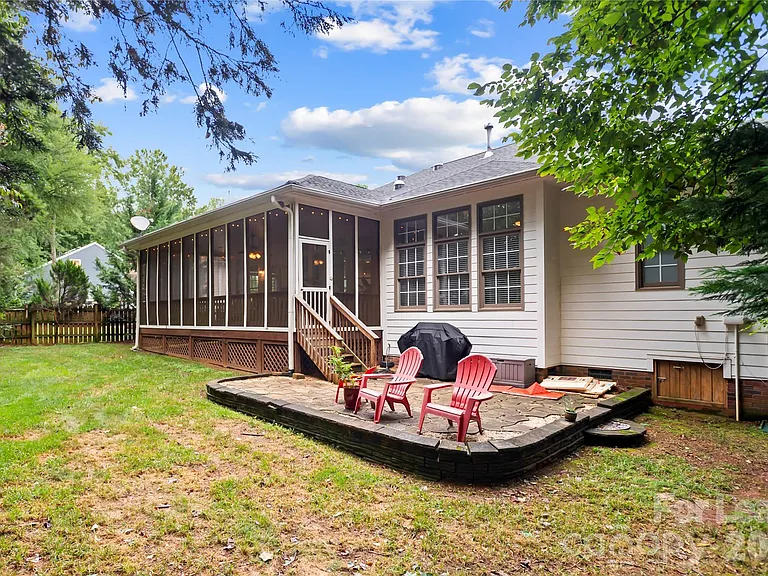 8804 Brentfield Rd — Photo 37