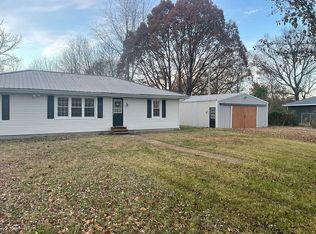 155 Spring St, Fountain Run, KY 42133