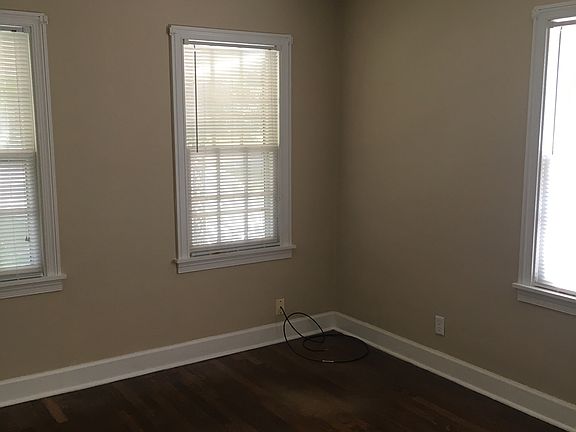2nd image of 306 W 18th Ave
