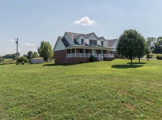 1580 Thatchers Mill Rd, Paris, KY 40361