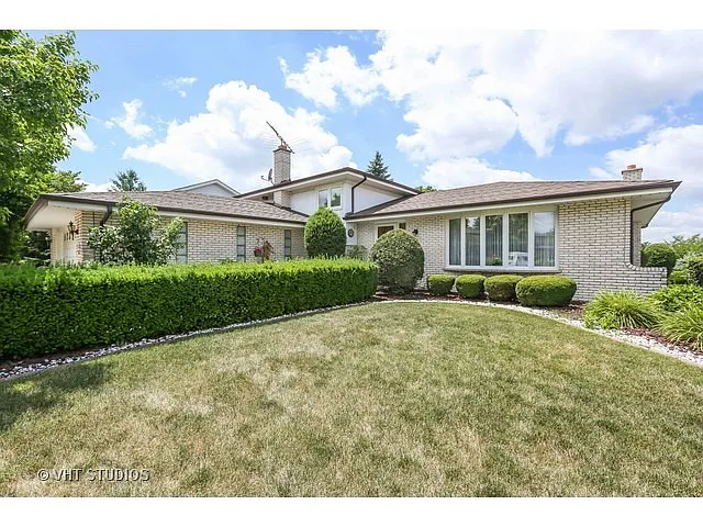 15340 Thistlewood Dr photo 1