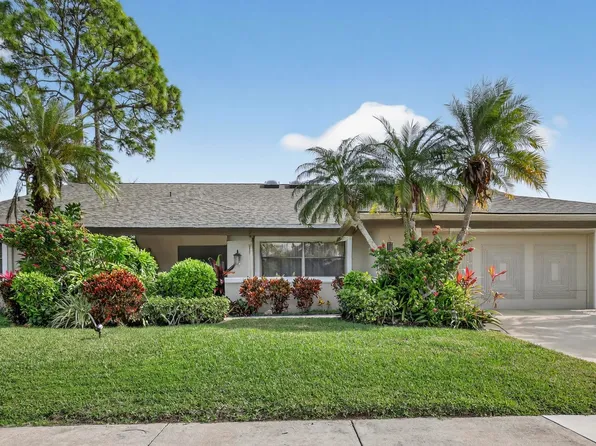 560 Juniper Place, Wellington, FL 33414