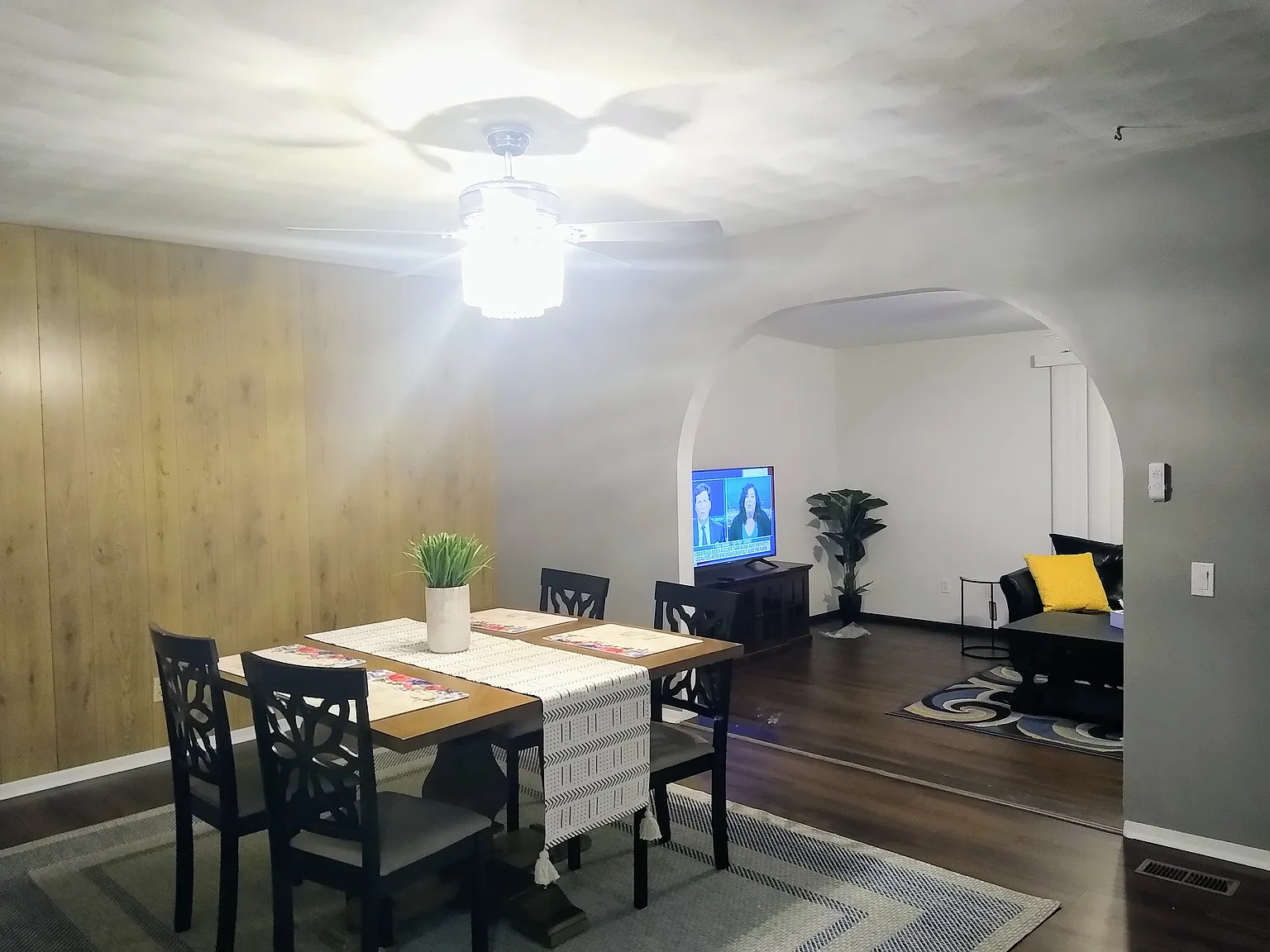 3 bed, 1275 sqft, $2,700 — Photo 4